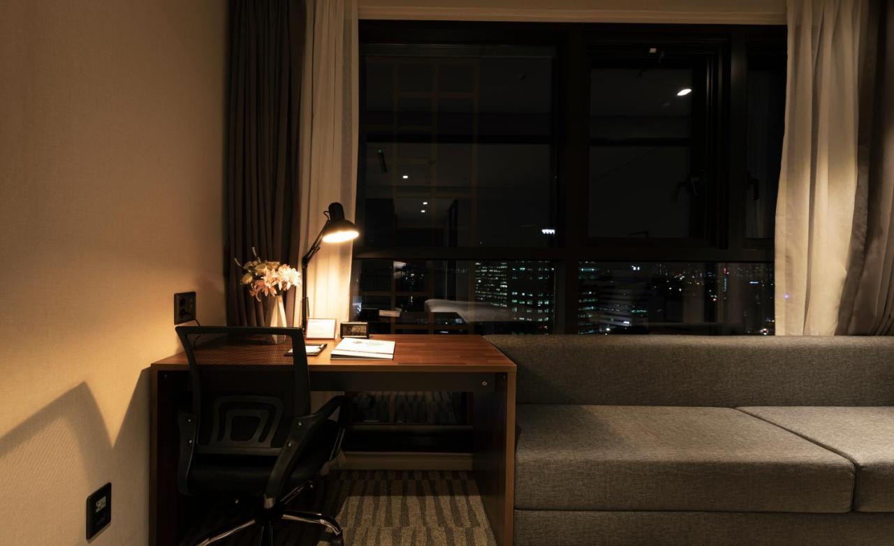 Western Hotel 4*
