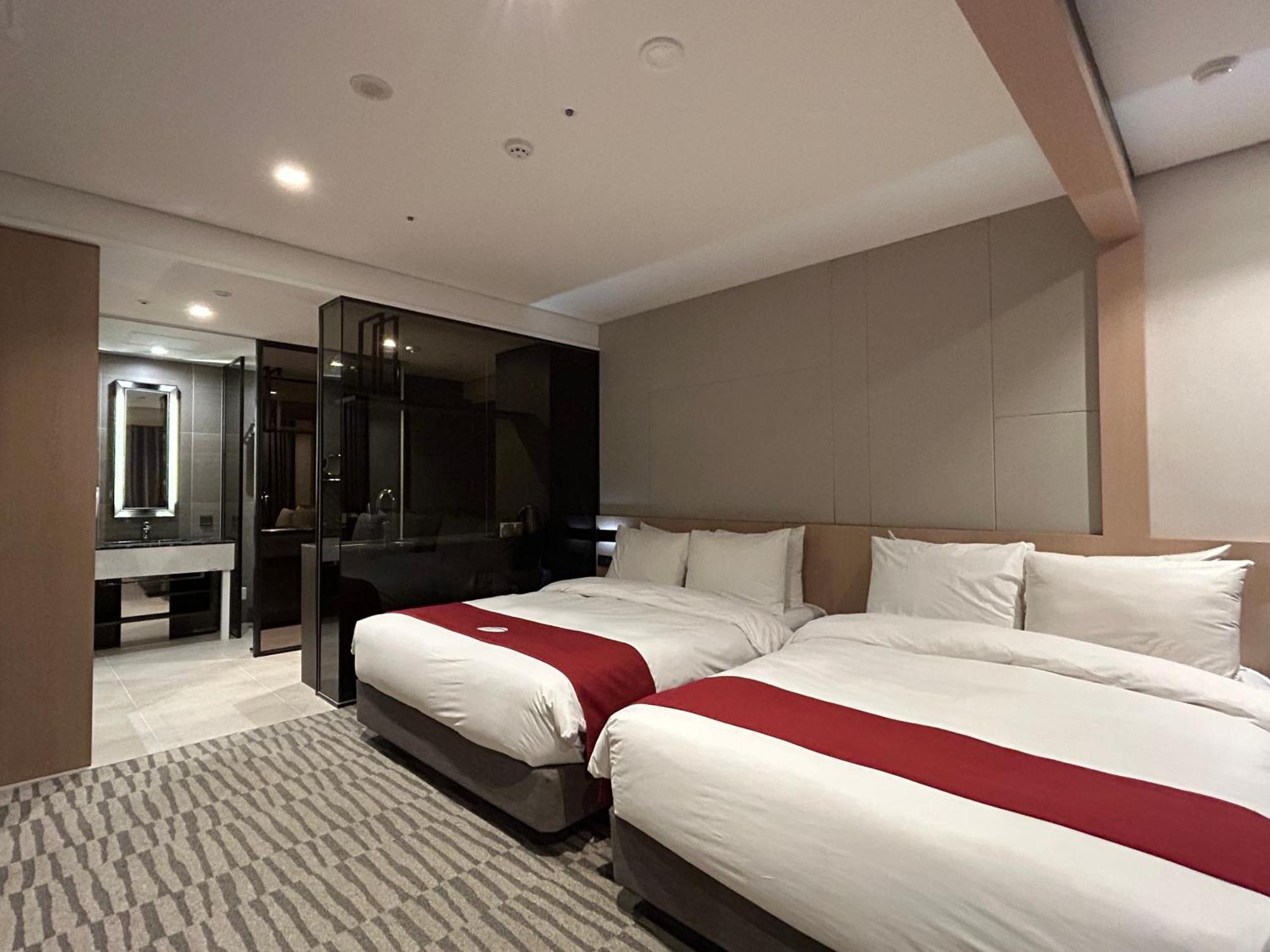 Hotel Western